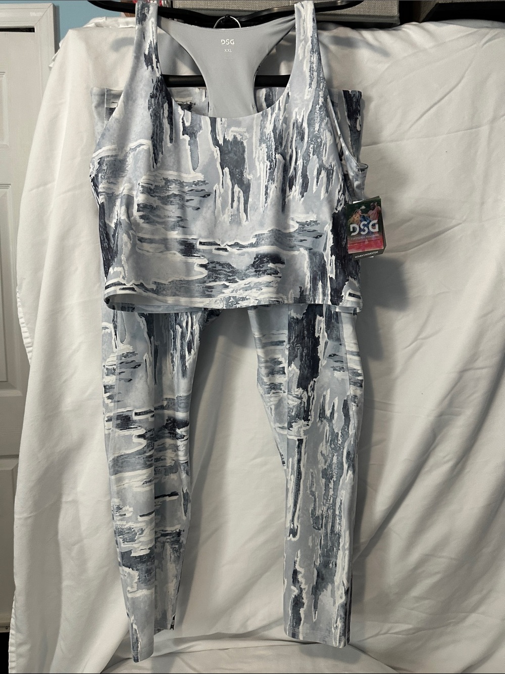 DSG Women's Momentum Grey Camo calf length and sports bra